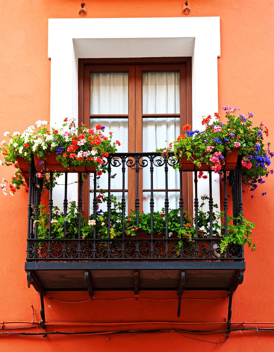 Arched Doorways and Windows - 20 Spanish Mediterranean House Ideas