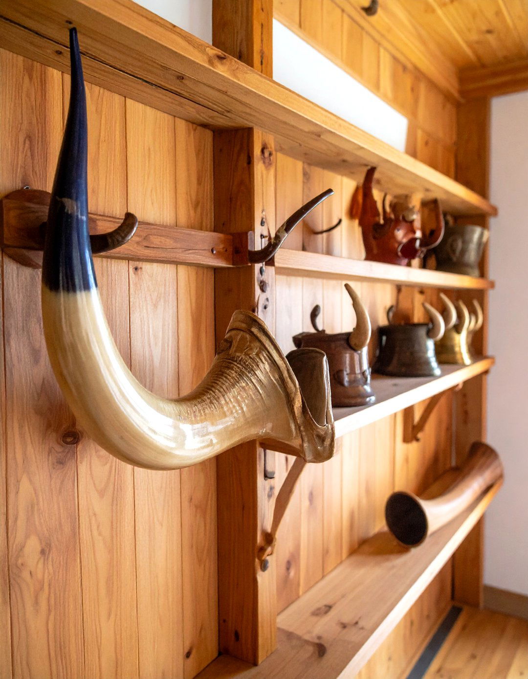 Authentic Drinking Horns and Tankards - 20 Viking Bedroom Ideas