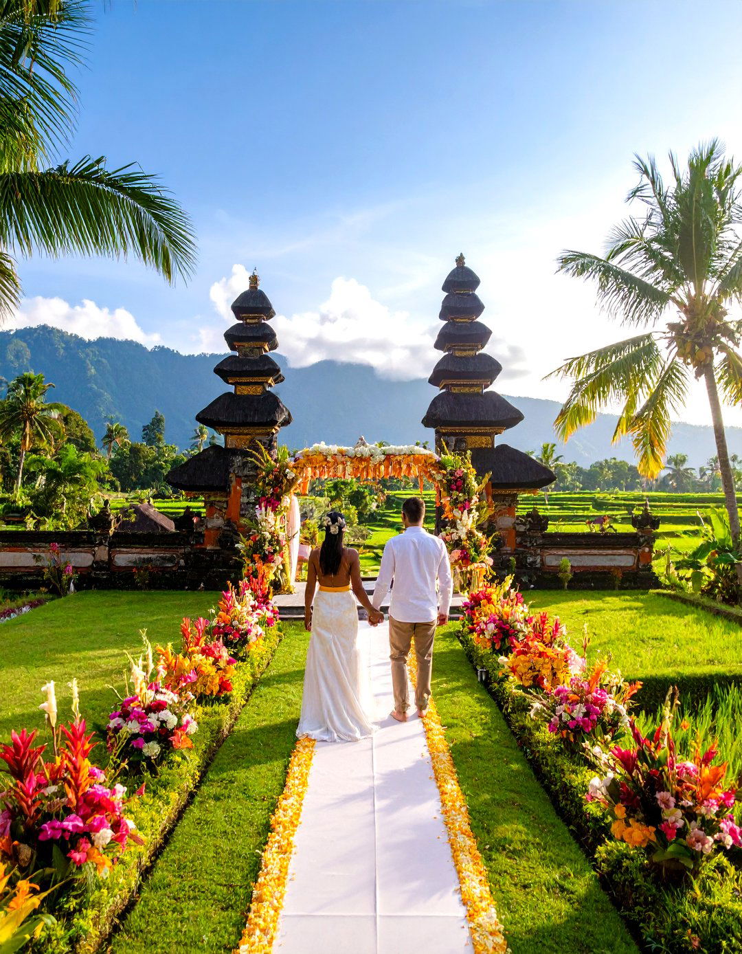 Bali Temple Destination Wedding - 20 Destination Wedding Ideas