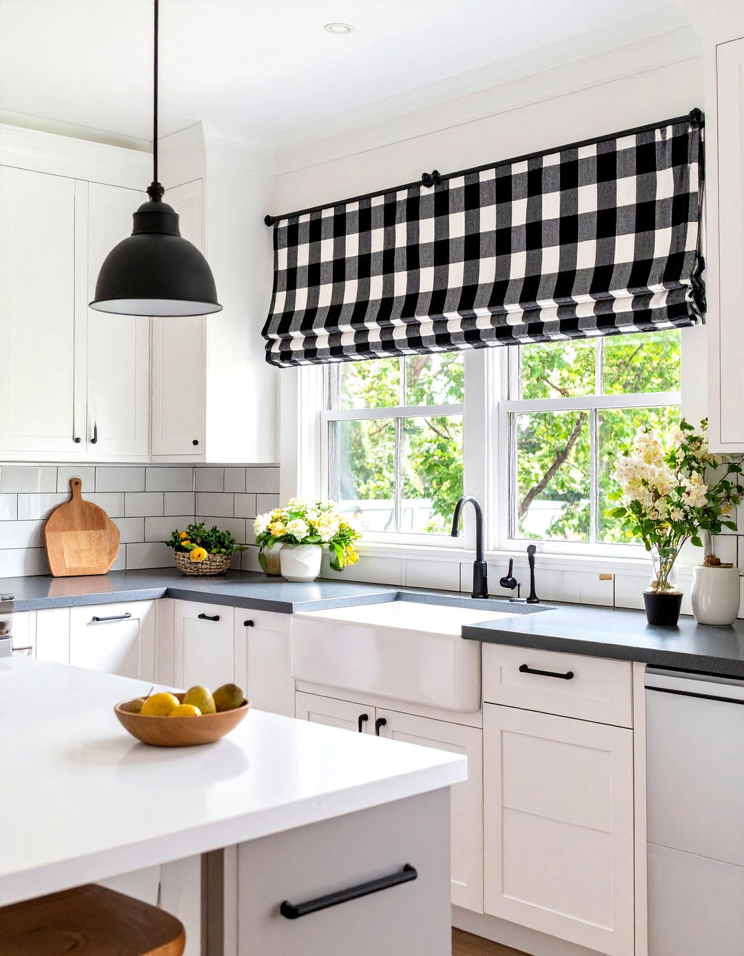 Bold Buffalo Check Window Valance - 20 Window Valance Ideas