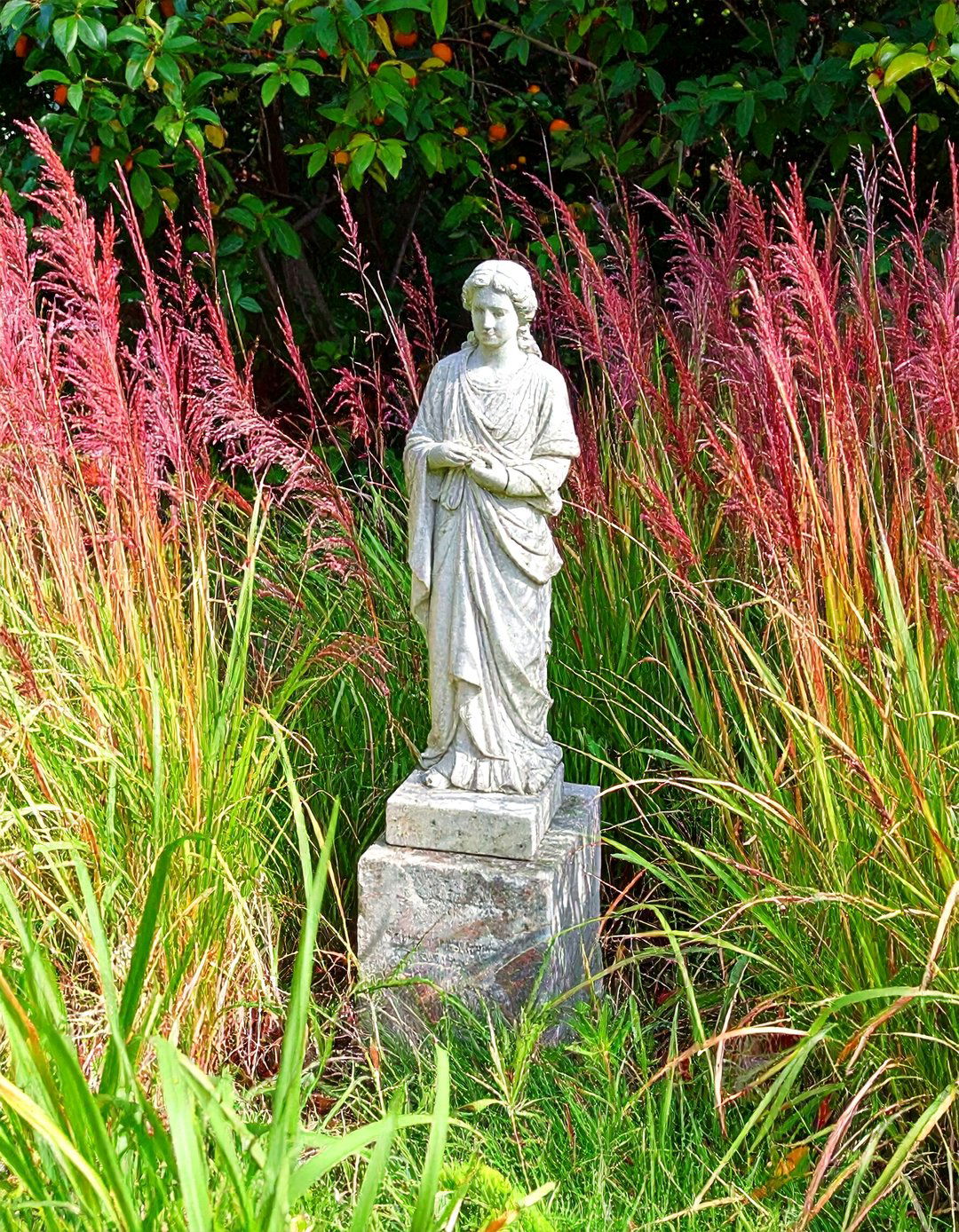 Cemetery Style Statuary Contributes Melancholy Beauty - 20 Gothic Garden Ideas
