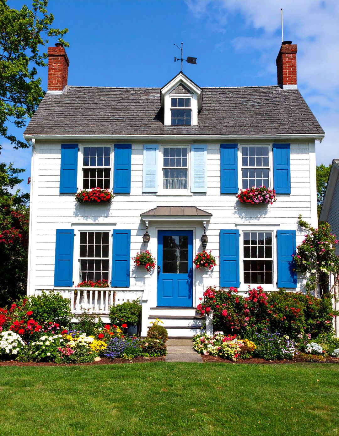 Coastal Cape Cod House with Nautical Design Elements - 20 Modern Cape Cod House Ideas