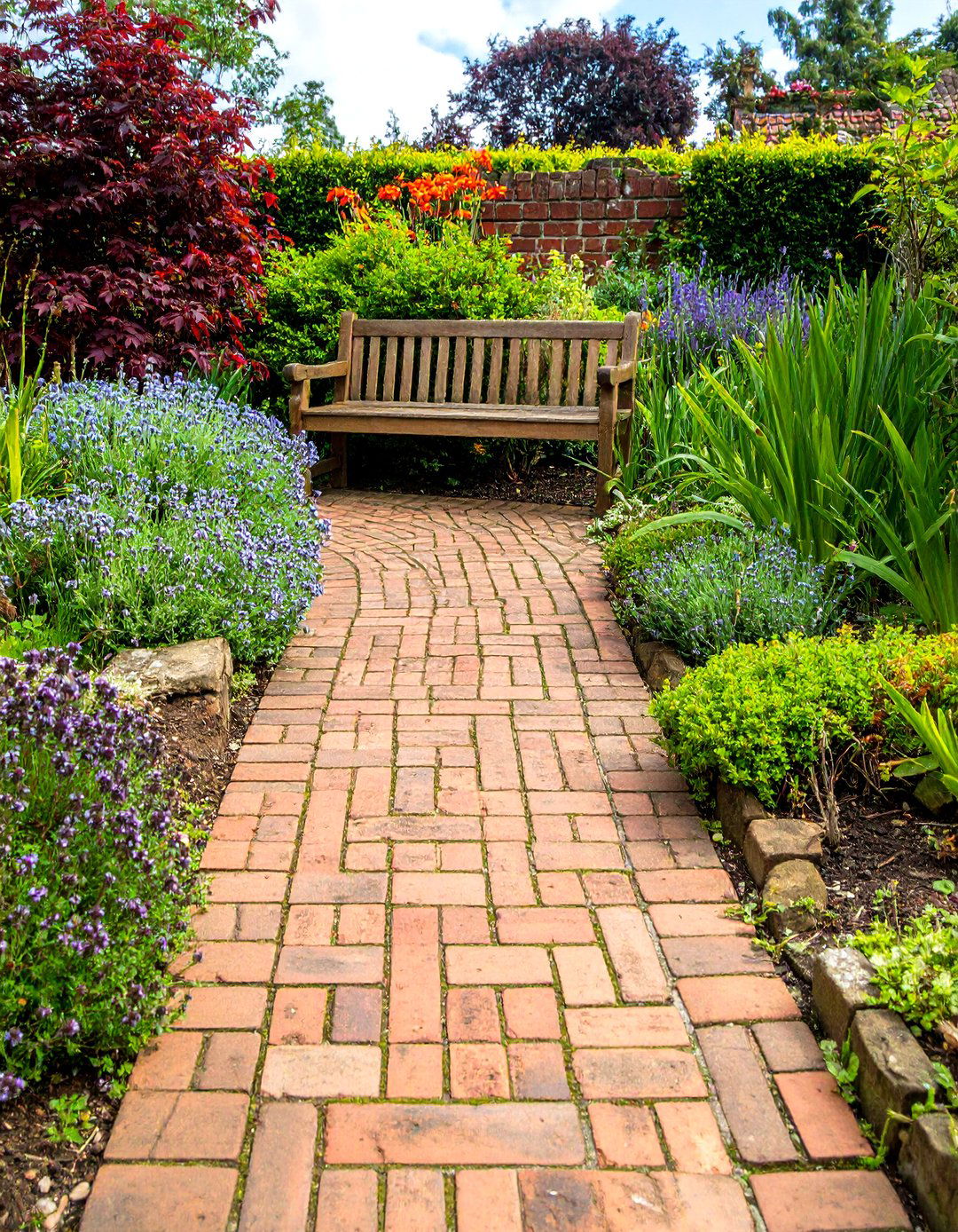 Cottage Garden Pathway and Walkway Designs - 20 Cottage Garden Ideas