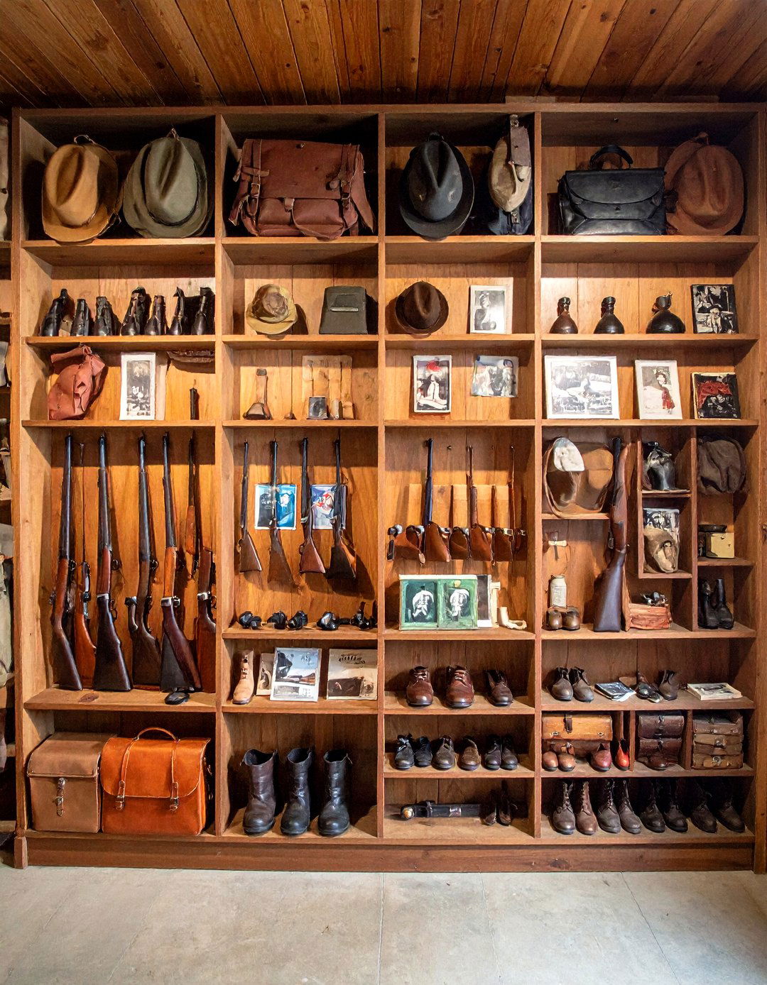 Hunting Man Cave Vintage Hunting Memorabilia Display - 20 Hunting Man Cave Ideas