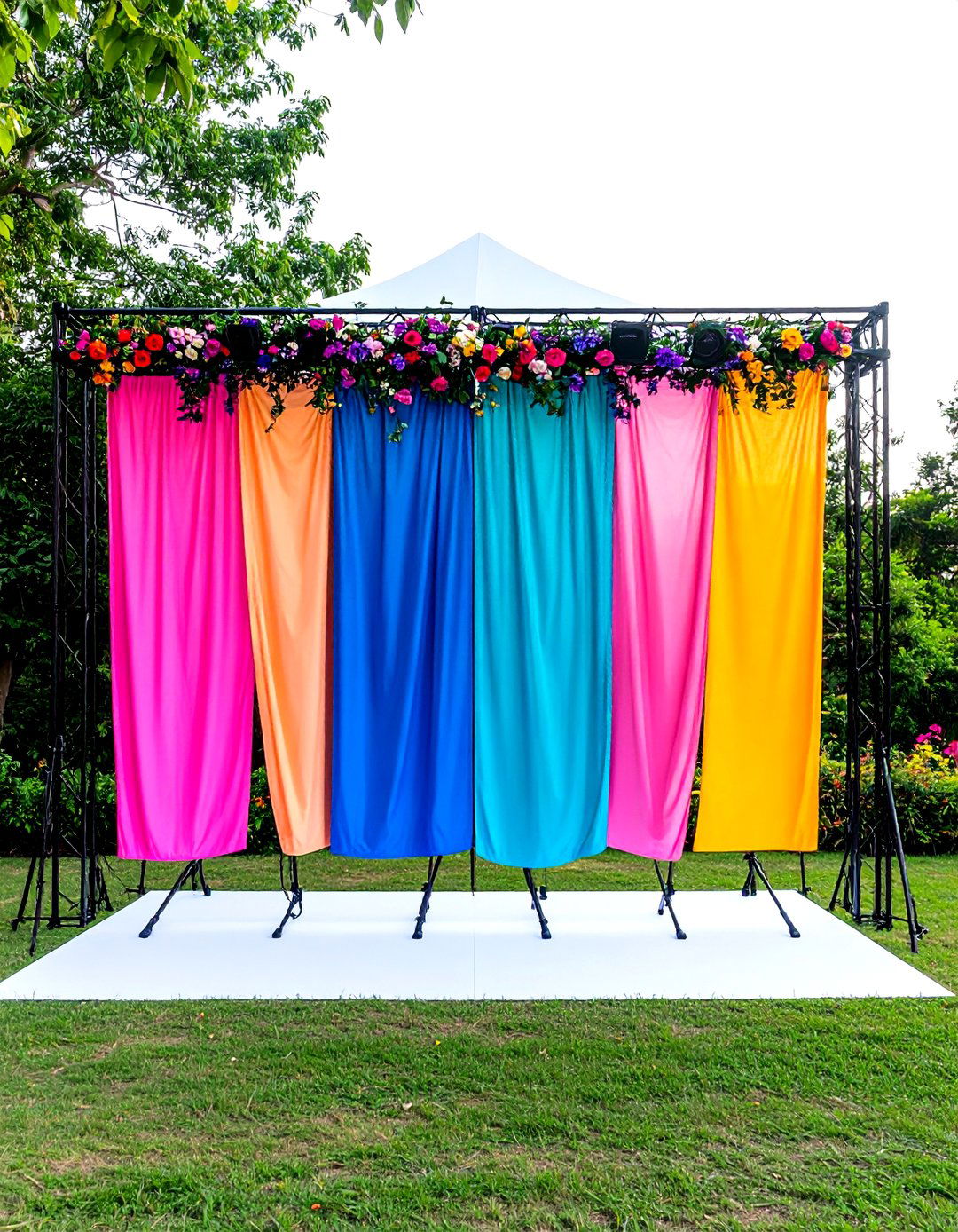 Pet Play Yard Panels - 20 Temporary Fence Ideas