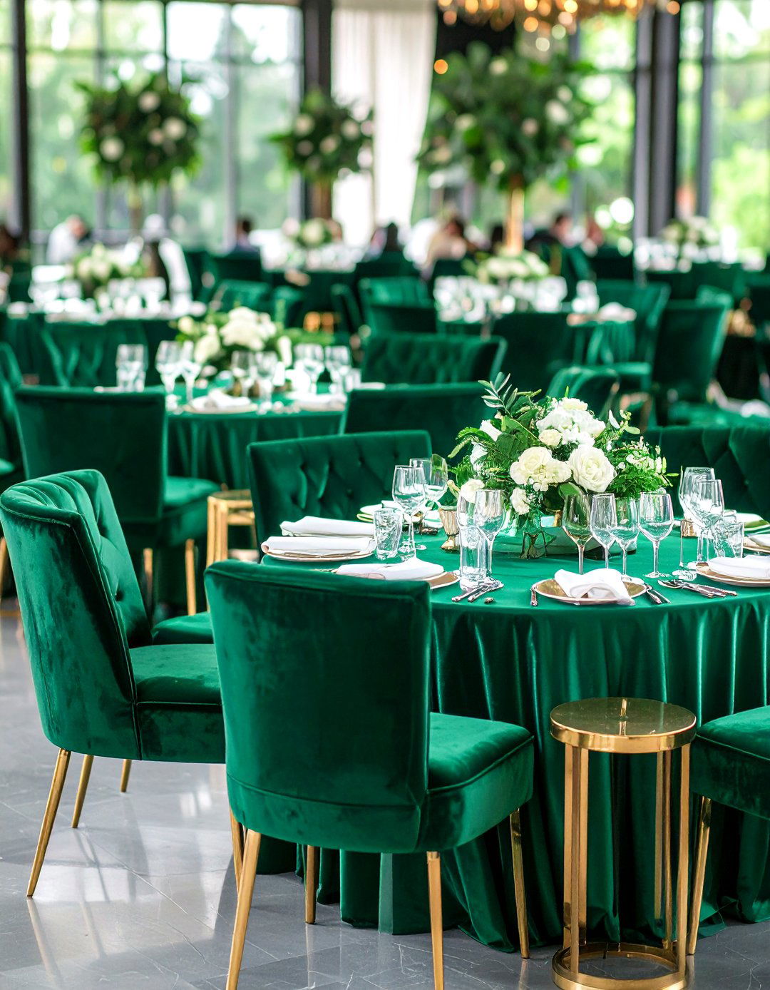 Plush Emerald Green Lounge Furniture for Cocktail Hour - 20 Emerald Green Wedding Ideas