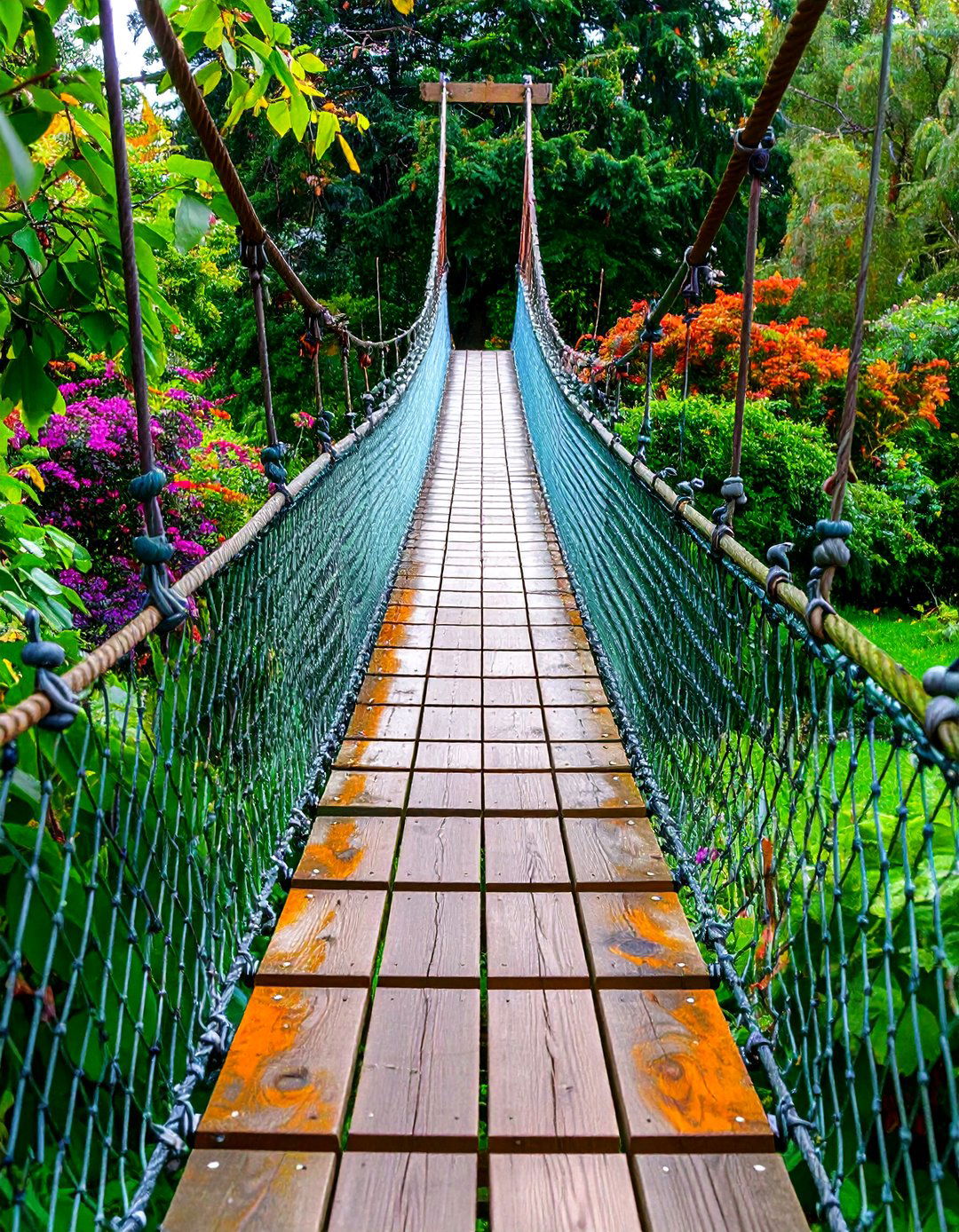 Rustic Rope and Plank Suspension Garden Bridge - 20 Garden Bridge Ideas