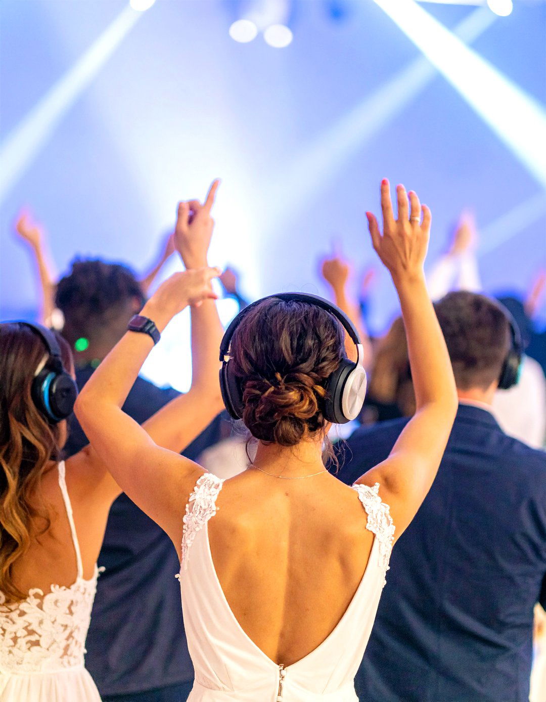 Silent Wedding Entertainment Disco Experiences - 20 Wedding Entertainment Ideas