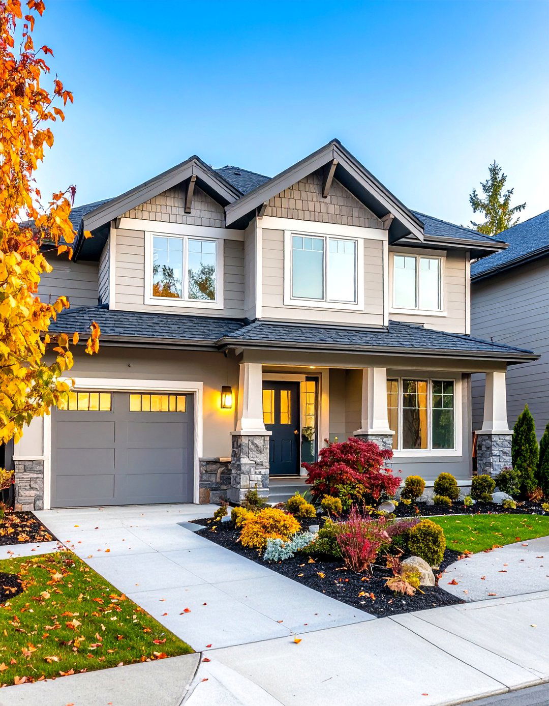 Timeless Sophistication and Simplicity - 20 Two-tone Siding Designs