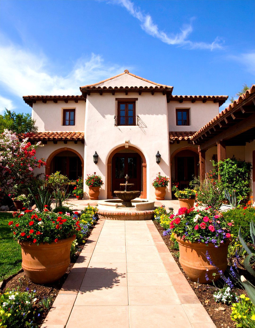 Traditional Mexican Hacienda Style House Design - 20 Mexican Style House Design Ideas